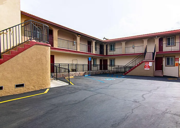 Econo Lodge Long Beach I-405
