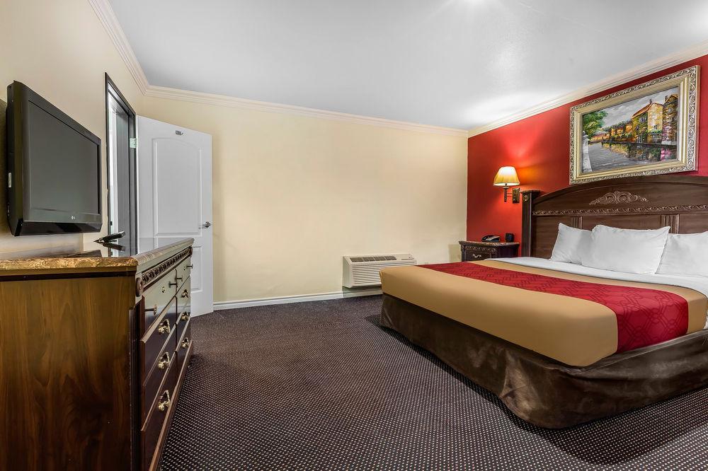 Hotel Econo Long I-405