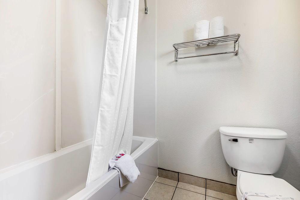 Econo Long Hotel Long Beach