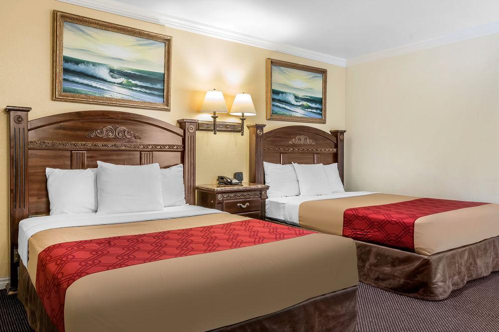Econo Long Hotel