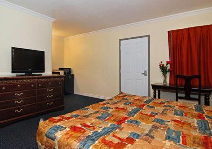 Econo Long Hotel 2*